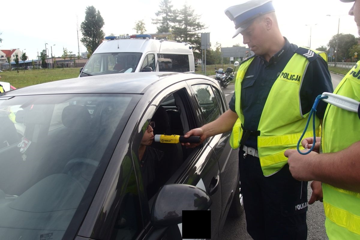 alkomat-na-komendzie