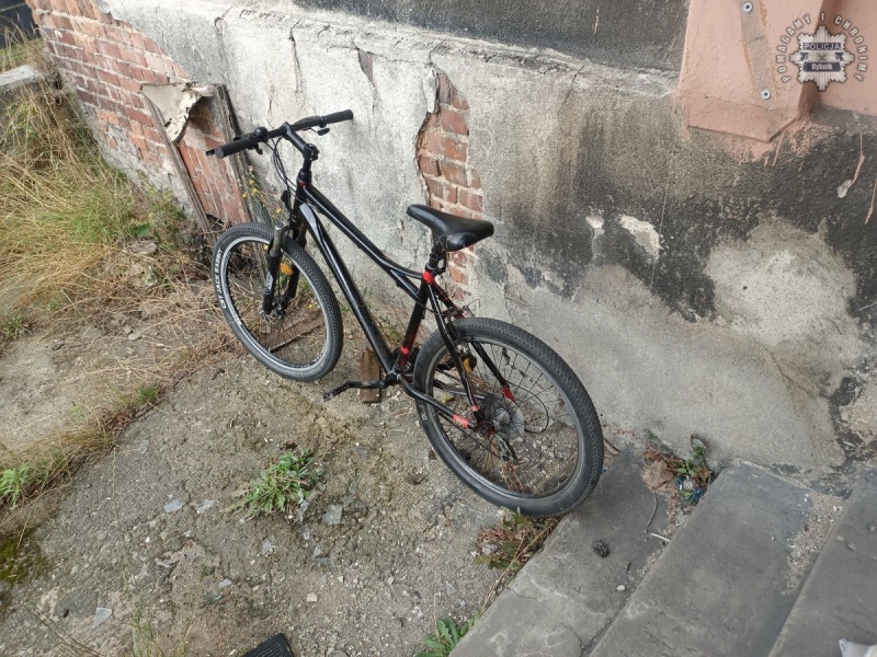 Rybniccy kryminalni zatrzymali dwóch złodziei rowerów