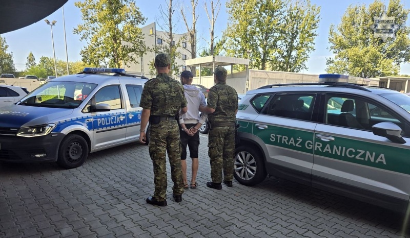 Trzy sądowe zakazy nie powstrzymały go przed jazdą. Był pijany, a teraz będzie deportowany