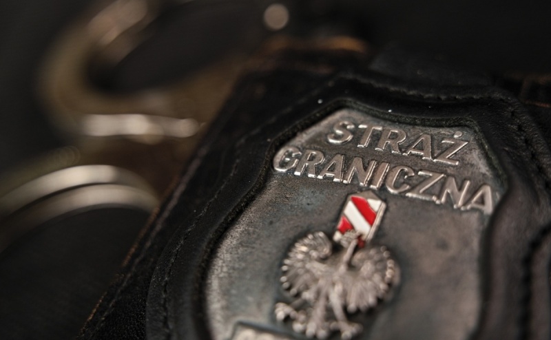 Straż Graniczna egzekwuje deportacje skazanych cudzoziemców. Popełnili poważne przestępstwa