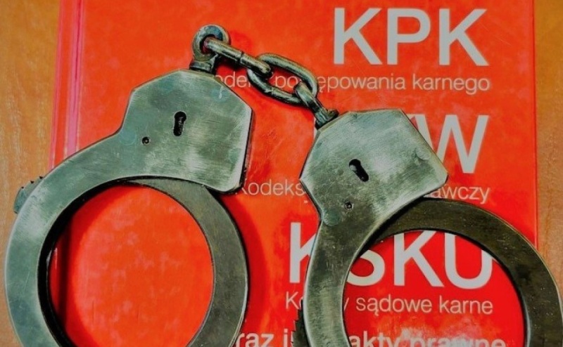 Poszukiwany wpadł dzięki czujności policjanta poza służbą