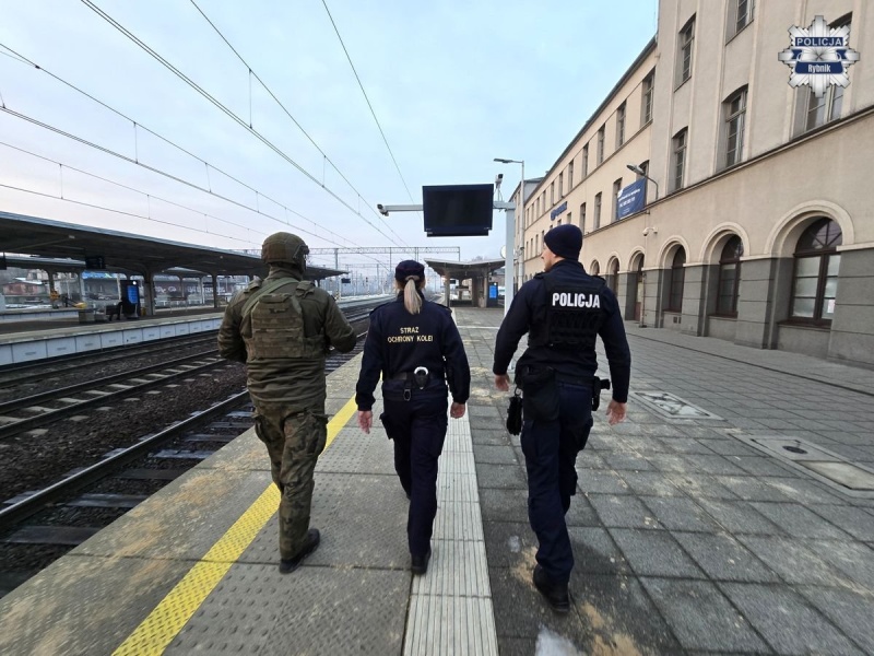 Rybniccy policjanci prowadzą działania podczas operacji TOR