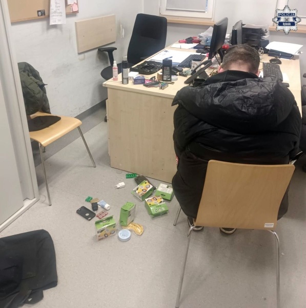 Rybniccy kryminalni namierzyli złodzieja. Jego łupem padły rowery. Okradł także listonosza