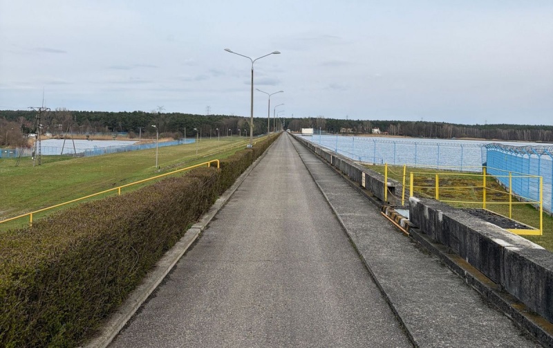 Zapora w Rybniku ponownie otwarta. Spacerowicze i rowerzyści wracają na trasę
