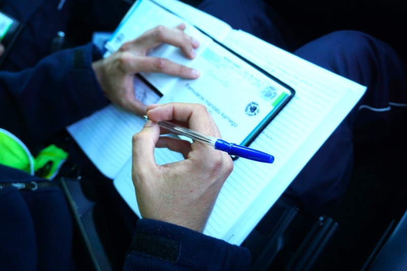 Drift na ulicy Raciborskiej. Surowe konsekwencje dla kierowcy BMW