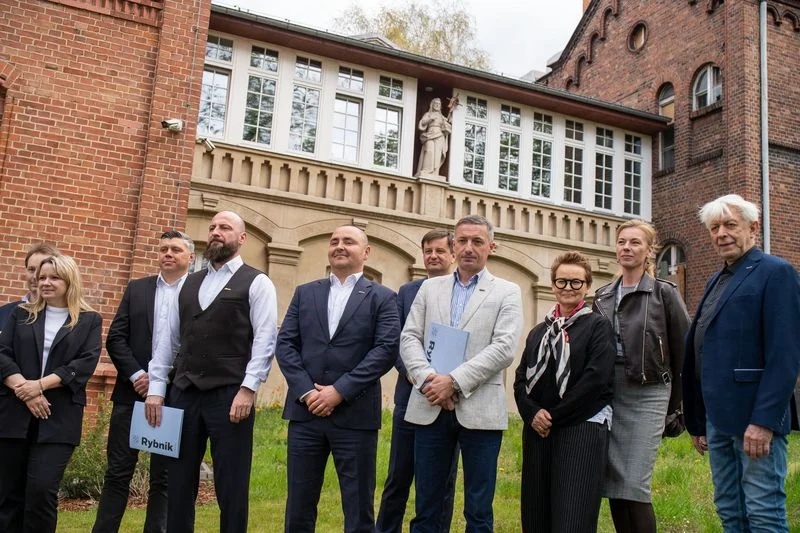 Nowe życie Juliusza. Zabytkowy szpital w Rybniku zmieni się w centrum wiedzy i przyrody