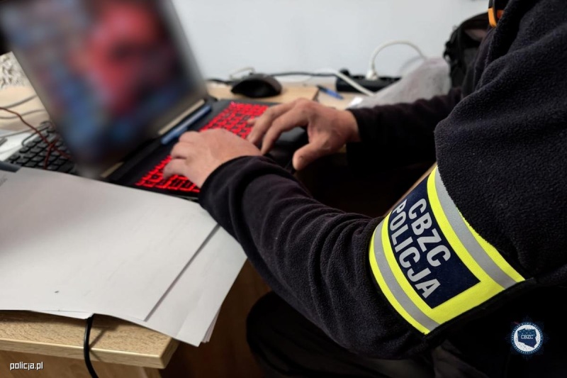 Operacja Hellfire. Policja rozbiła sieć przestępców wykorzystujących dzieci