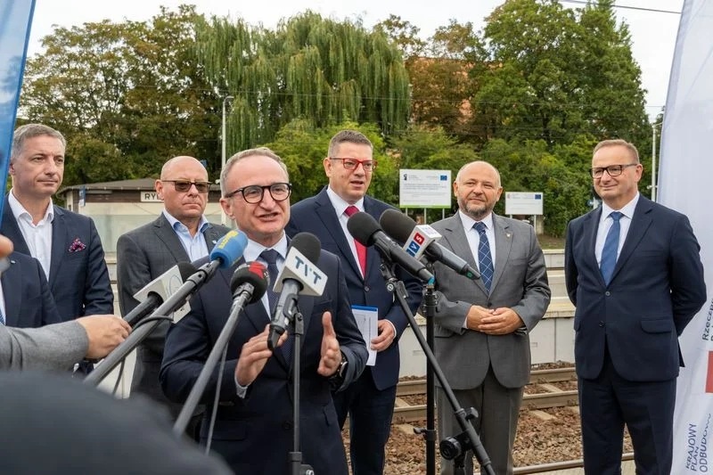 Pociągi wróciły na trasę Rybnik–Pszczyna. Jest więcej połączeń i krótsza podróż