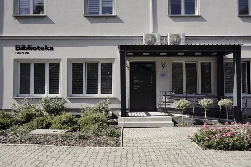 Biblioteka w Boguszowicach przeniosła się na parter. Koniec z barierą schodów