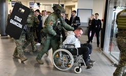 Kolejne szkolenie taktyczne z zakresu Działań interwencyjnych na lotnisku w Katowicach - Serwis informacyjny z Raciborza - naszraciborz.pl