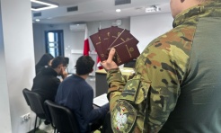 Miał przy sobie fałszywe 500 dolarów - Serwis informacyjny z Raciborza - naszraciborz.pl