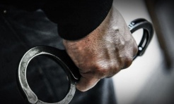 Policyjny strzał w dziesiątkę: Kierowca bez prawka, pasażerowie z wyrokami - Serwis informacyjny z Raciborza - naszraciborz.pl