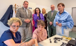 Nowe laboratorium w ANS w Raciborzu otwarte. 100 tys. zł od Powiatu Raciborskiego - Serwis informacyjny z Raciborza - naszraciborz.pl