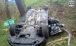 Groźny wypadek w Suminie. Nadmierna prędkość doprowadziła do dachowania - Serwis informacyjny z Raciborza - naszraciborz.pl