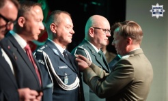 Rybnik wśród wyróżnionych. Szef policji i jego zastępca odznaczeni podczas jubileuszu Straży Granicznej - Serwis informacyjny z Raciborza - naszraciborz.pl
