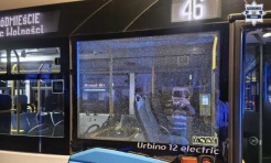 Koniec trasy i awantura. 69-latka rzuciła butelką w autobus - Serwis informacyjny z Raciborza - naszraciborz.pl
