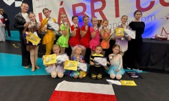 Mażoretki FREEDOM OKiS Gaszowice podbiły KABRT CUP. Dziewięć miejsc w czołówce - Serwis informacyjny z Raciborza - naszraciborz.pl