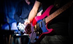 Rock w starym zamku. Wielkie hity lat 80. na żywo i akustycznie przy świecach - Serwis informacyjny z Raciborza - naszraciborz.pl