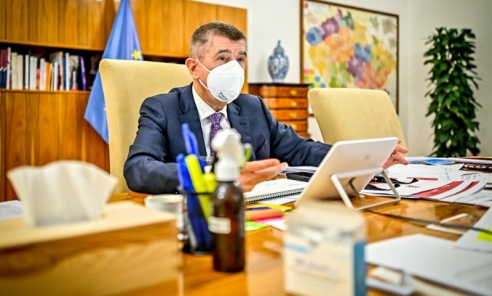 Czechy: rząd zaostrza restrykcje sanitarne; restauratorzy mają kontrolować szczepienia - Serwis informacyjny z Wodzisławia Śląskiego - naszwodzislaw.com