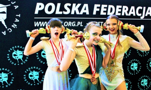 Sukcesy rybnickich tancerek w Raszynie [FOTO] - Serwis informacyjny z Wodzisławia Śląskiego - naszwodzislaw.com