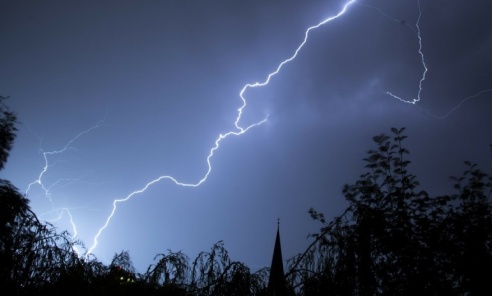 Służby meteo ostrzegają przed burzami - Serwis informacyjny z Wodzisławia Śląskiego - naszwodzislaw.com