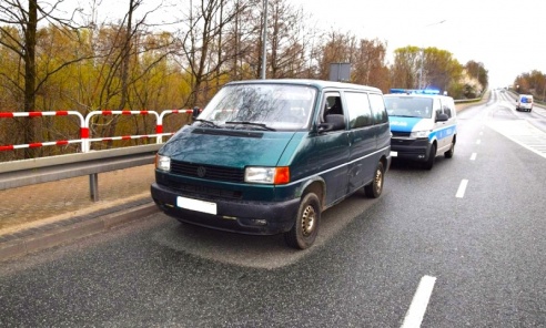Policjanci z Rybnika odzyskali skradziony samochód - Serwis informacyjny z Wodzisławia Śląskiego - naszwodzislaw.com