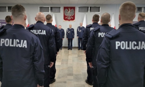 Nowi policjanci dla śląskich garnizonów - Serwis informacyjny z Wodzisławia Śląskiego - naszwodzislaw.com