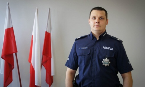 Dzielnicowy z Rybnika jako pierwszy ruszył na pomoc uczestnikom wypadku w Kornowacu - Serwis informacyjny z Wodzisławia Śląskiego - naszwodzislaw.com