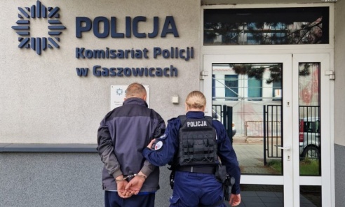 Próbował kopać i gryźć policjantów. Odpowie za znieważenie i naruszenie nietykalności - Serwis informacyjny z Wodzisławia Śląskiego - naszwodzislaw.com