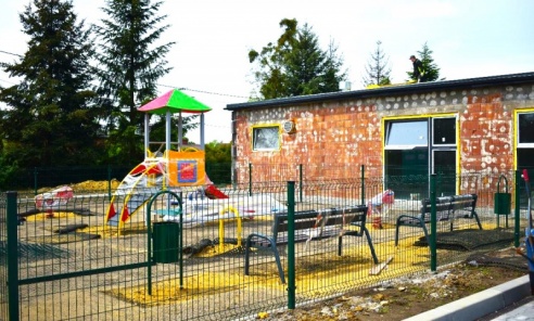 Trwa budowa nowego przedszkola w Dębieńsku, choć już dawno miało być gotowe - Serwis informacyjny z Wodzisławia Śląskiego - naszwodzislaw.com