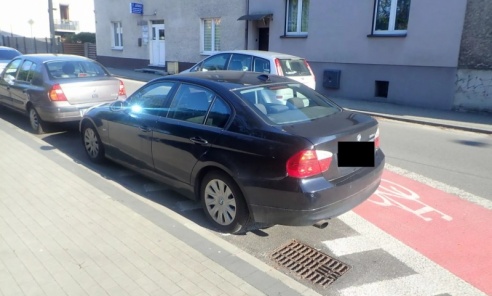 W Rybniku mistrzów parkowania nie brakuje [FOTO] - Serwis informacyjny z Wodzisławia Śląskiego - naszwodzislaw.com