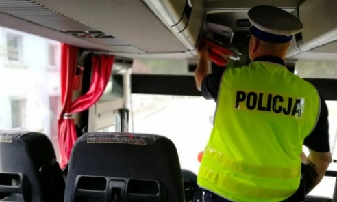 Kontrole autobusów. Policja prosi o informacje z wyprzedzeniem - Serwis informacyjny z Wodzisławia Śląskiego - naszwodzislaw.com