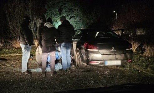 Kradł na Śląsku samochody francuskich marek. Zatrzymała go policja - Serwis informacyjny z Wodzisławia Śląskiego - naszwodzislaw.com