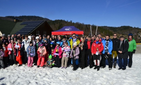 Rywalizowali w Slalomie Gigancie o Puchar Dyrektora kopalni ROW - Serwis informacyjny z Wodzisławia Śląskiego - naszwodzislaw.com