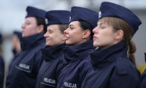 Uroczyste ślubowanie nowych policjantów [FOTO] - Serwis informacyjny z Wodzisławia Śląskiego - naszwodzislaw.com