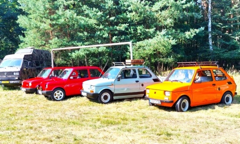 Rybnik Klasyczny. Zlot miłośników i właścicieli zabytkowych pojazdów w Rudach [FOTO] - Serwis informacyjny z Wodzisławia Śląskiego - naszwodzislaw.com