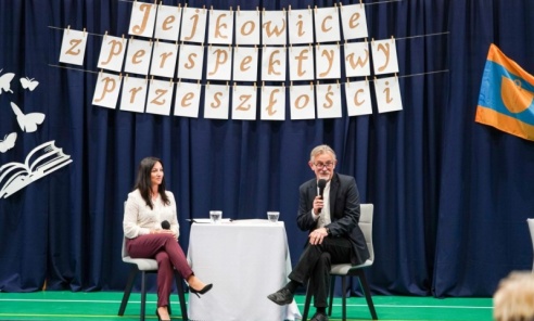 Historyczny wieczór w Jejkowicach. Premiera monografii dr. Jana Krajczoka - Serwis informacyjny z Wodzisławia Śląskiego - naszwodzislaw.com