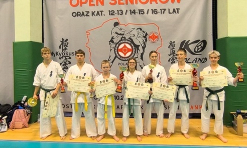 Znakomity występ zawodników z powiatu rybnickiego na Mistrzostwach Polski Kyokushin - Serwis informacyjny z Wodzisławia Śląskiego - naszwodzislaw.com