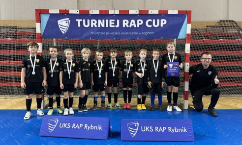 Piłkarski dreszczowiec w Boguszowicach! Górnik wygrywa RAP CUP, karne przesądzają o podium - Serwis informacyjny z Rybnika - naszraciborz.pl