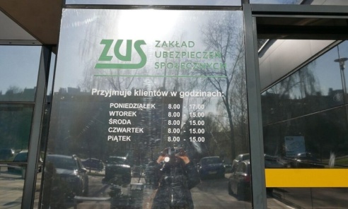 Pracownicy ZUS domagają się godnych warunków pracy i podwyżek - Serwis informacyjny z Wodzisławia Śląskiego - naszwodzislaw.com