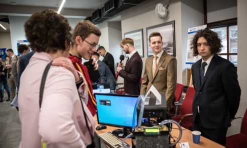 Młodzi inżynierowie po raz pierwszy na Zamku Piastowskim. Jubileuszowy przegląd projektów ANS Racibórz - Serwis informacyjny z Wodzisławia Śląskiego - naszwodzislaw.com