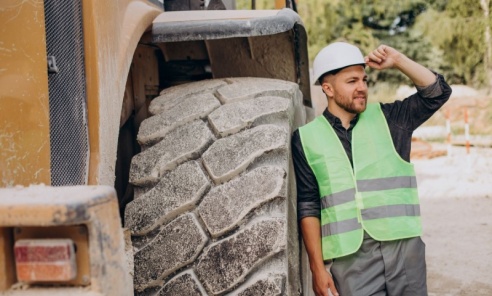 Szczękowa, udarowa czy stożkowa? Kompleksowy przewodnik po wyborze kruszarki TESAB do Twojego biznesu - Serwis informacyjny z Wodzisławia Śląskiego - naszwodzislaw.com