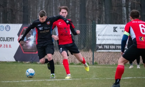 Dwa ciosy na start i kontrola do końca. Raszczyce wygrywają derby [FOTO] - Serwis informacyjny z Wodzisławia Śląskiego - naszwodzislaw.com