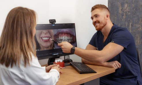 Proteza wypada w najmniej odpowiednim momencie – co to oznacza i jak to rozwiązać na stałe? - Serwis informacyjny z Wodzisławia Śląskiego - naszwodzislaw.com