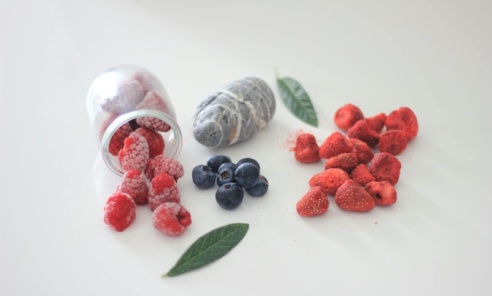 Liofilizowane, suszone czy kandyzowane – czym różnią się owoce i które wybrać? - Serwis informacyjny z Wodzisławia Śląskiego - naszwodzislaw.com