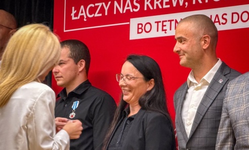 Zasłużeni krwiodawcy uhonorowani na Zamku Piastowskim w Raciborzu - Serwis informacyjny z Wodzisławia Śląskiego - naszwodzislaw.com