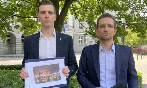 Konfederacja chce zerwać współpracę Rybnika z Iwano-Frankiwskiem. Powodem kult Bandery - Serwis informacyjny z Wodzisławia Śląskiego - naszwodzislaw.com