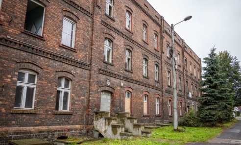 Przemysłowa 22 w Rybniku przejdzie wielki remont. Prawie 30 rodzin zyska zmodernizowane mieszkania - Serwis informacyjny z Wodzisławia Śląskiego - naszwodzislaw.com