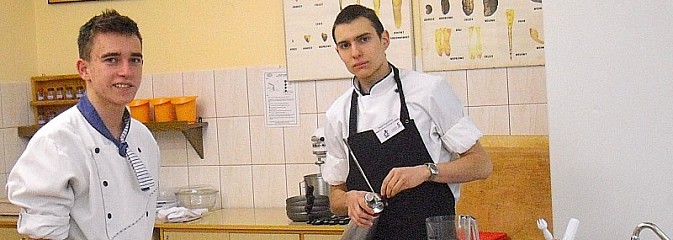 Uczeń ZSEU zdobył I miejsce w kulinarnym konkursie - Serwis informacyjny z Wodzisławia Śląskiego - naszwodzislaw.com