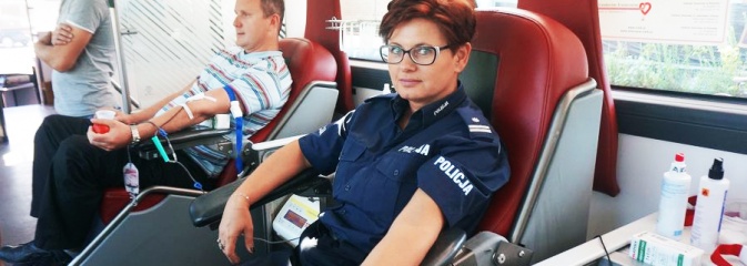 Rybniccy policjanci oddali krew - Serwis informacyjny z Wodzisławia Śląskiego - naszwodzislaw.com